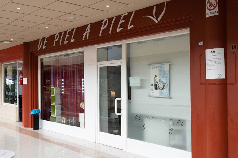 Ampliar 'DE PIEL A PIEL.jpeg' DE PIEL A PIEL.jpeg