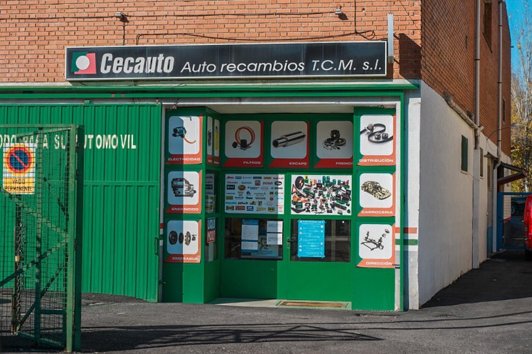 Ampliar 'AUTORECAMBIOS TCM SL.jpeg' AUTORECAMBIOS TCM SL.jpeg