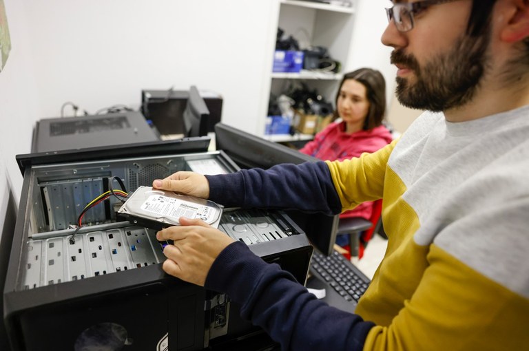 Ampliar '13 jóvenes se suman a la plantilla del Ayuntamiento por ocho meses'