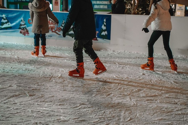 Ampliar 'Arranca Villa Navidad en el Recinto Ferial con tobogán gigante, pista de hielo y espectáculos'