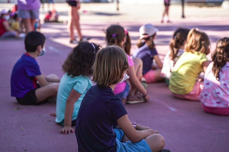 Ampliar 'Campamentos de verano 2025: multiaventura, de montaña, musical y urbanos en los centros educativos'