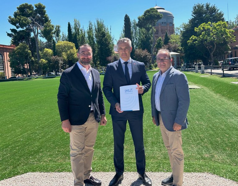 Ampliar 'Colmenar Viejo firma un convenio con el Canal de Isabel II para la mejora de las infraestructuras hidráulicas '