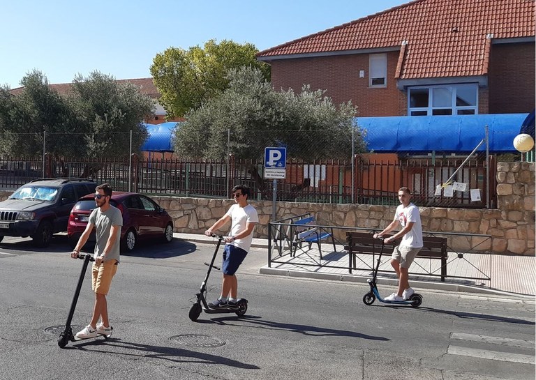 Ampliar 'Colmenar Viejo regulará el uso de patinetes eléctricos'