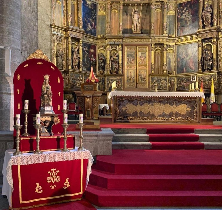 Ampliar 'Colmenar Viejo traslada a su Patrona, la Virgen de Los Remedios, a la Basílica para que proteja y cuide de los vecinos en estos duros momentos'