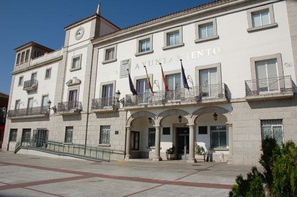 Ampliar 'El alcalde de Colmenar Viejo se reúne con todos los partidos que han obtenido representación en las elecciones municipales'