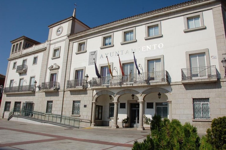Ampliar 'El alcalde inicia una ronda de encuentros con todos los sectores sociales para seguir dando pasos en el reinicio de Colmenar 'entre todos''