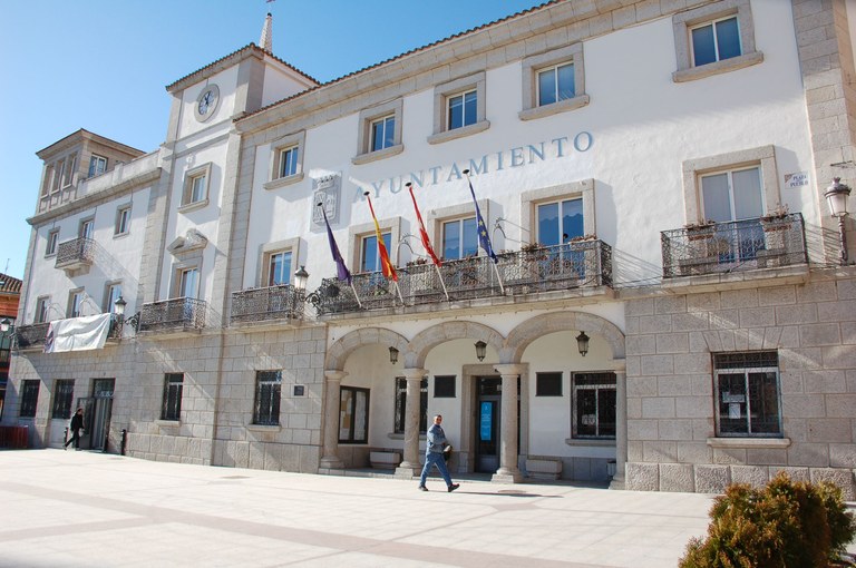 Ampliar 'El Ayuntamiento de Colmenar Viejo convoca una plaza de arquitecto y seis de Policía Local'