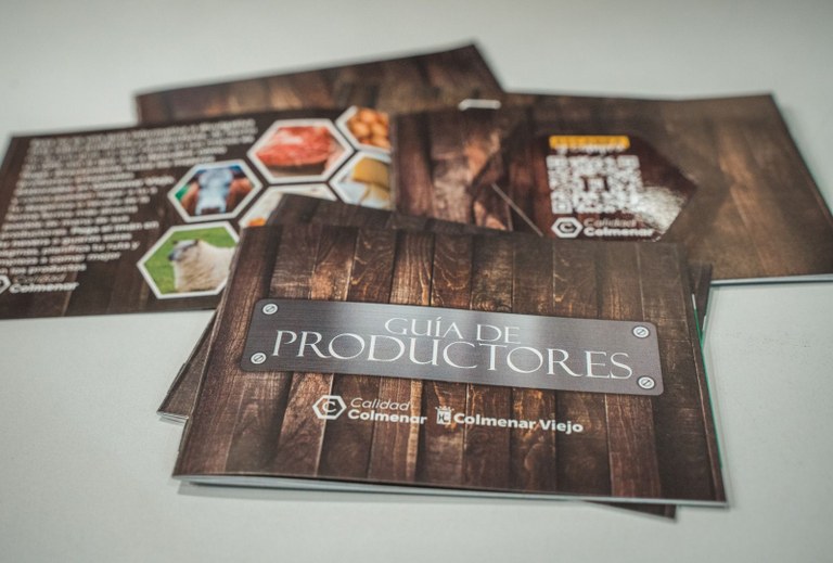 Ampliar 'El Ayuntamiento estrena en Fitur la primera Guía de Productores Calidad Colmenar'