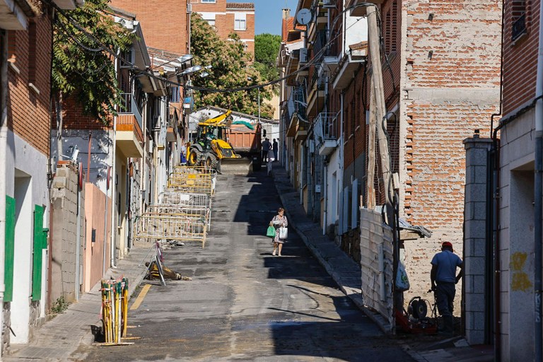 Ampliar 'En marcha la reurbanización de la calle Manuel'