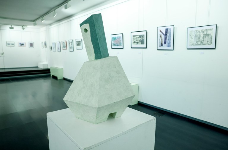 Ampliar 'Este febrero en Picasso el trabajo de Félix Hernando, Justo Perdiguero y Virginie Molina'