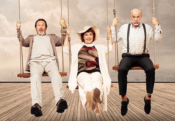 Ampliar 'Este fin de semana teatro con Beatriz Carvajal y la magia de Alex Herrán en el Auditorio'