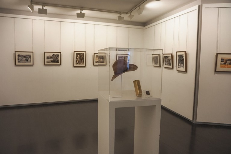 Ampliar 'Este octubre en el Centro Cultural Picasso la exposición 'Madrid. Territorio Far West' y la pintura de Ángeles Alonso'