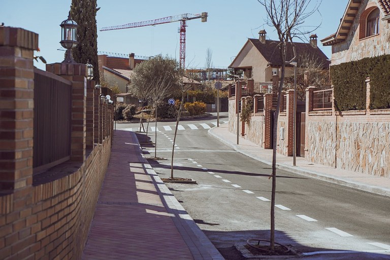 Ampliar 'Finaliza la reforma de la urbanización Doble Rotador'