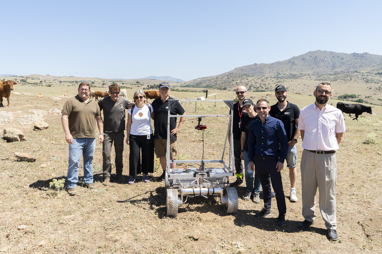 Ampliar 'La Dehesa de Navalvillar ha sido la ubicación elegida para realizar pruebas a un vehículo de exploración espacial'