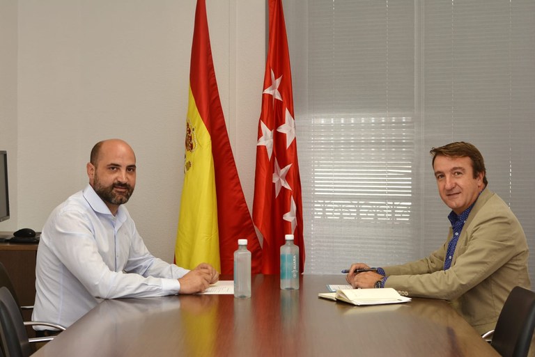 Ampliar 'Los alcaldes de Colmenar Viejo y Tres Cantos pedirán al Ministerio de Fomento soluciones urgentes a los problemas de movilidad generados por las obras del puente de la M-40'