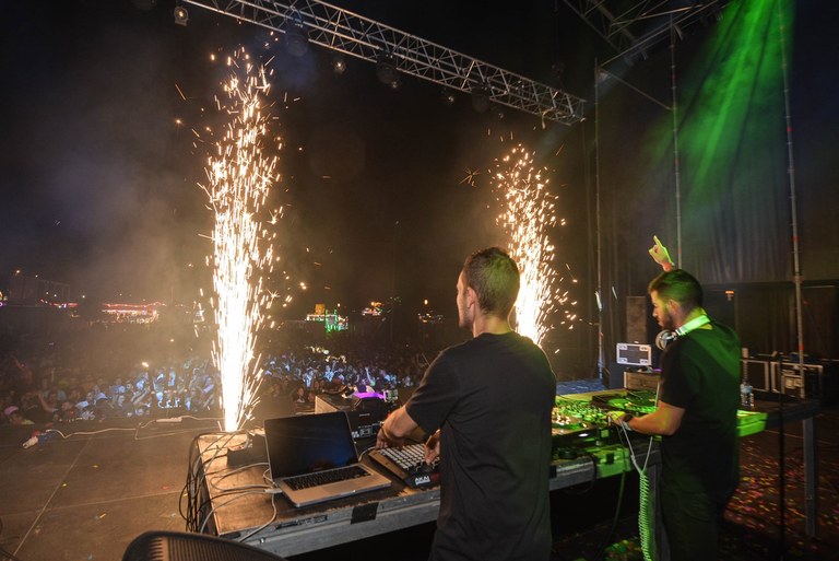 Ampliar 'Los vecinos ya pueden votar qué DJ local desean que pinche el 28 de agosto en el Recinto Ferial'