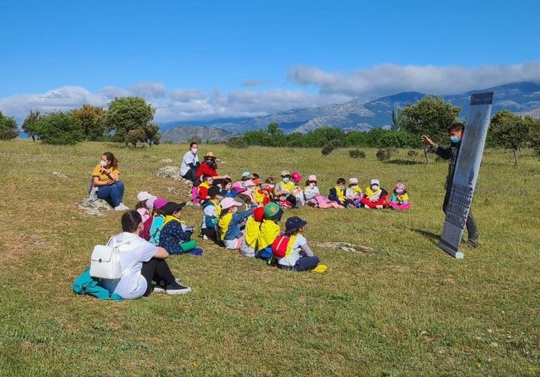 Ampliar 'Más de un millar de asistentes han disfrutado este trimestre de las visitas guiadas a la Dehesa de Navalvillar'