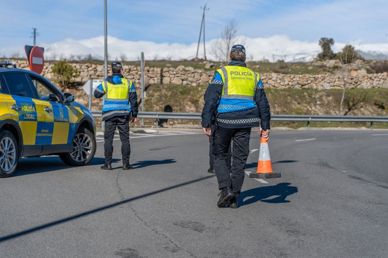 Ampliar 'Policía Local inicia una campaña de control de alcohol y drogas al volante'