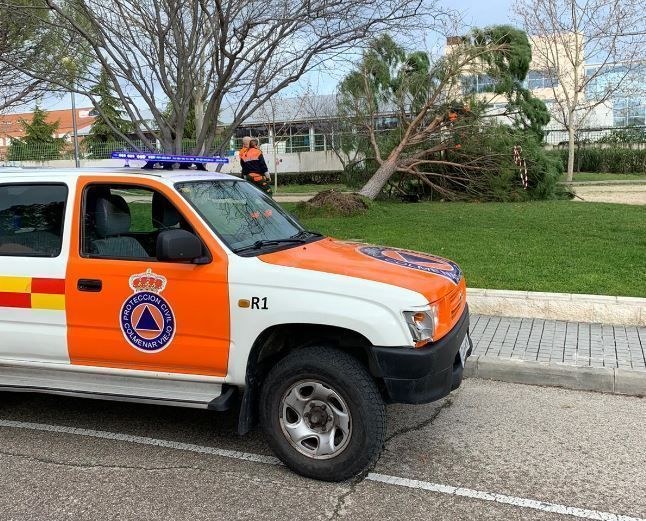Ampliar 'Policía Local y Protección Civil han trabajado a pleno rendimiento en un complicado fin de semana con la tormenta Elsa'