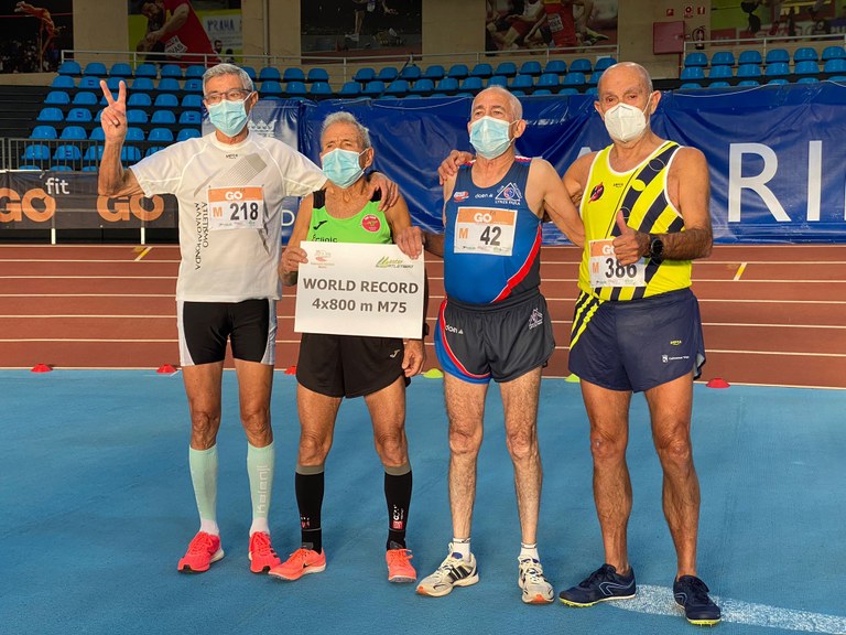 Ampliar 'Récord del mundo de Juan Colmenarejo en el Ecocesta Máster y gran actuación del Club de Atletismo Colmenar en el Campeonato de Madrid'