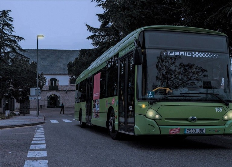 Ampliar 'Se implanta la parada a demanda en la línea nocturna de autobús N702'