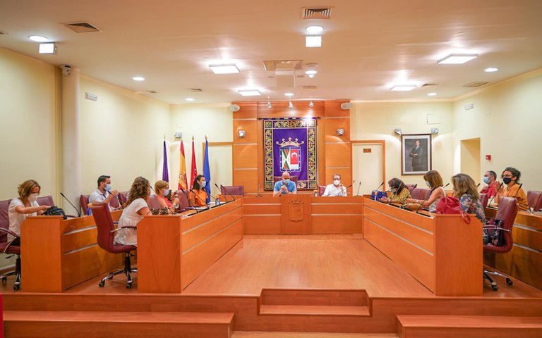 Ampliar 'Vuelta al cole: Colmenar Viejo refuerza la limpieza en los centros educativos y cede todos los espacios municipales que pueden utilizarse como aula'